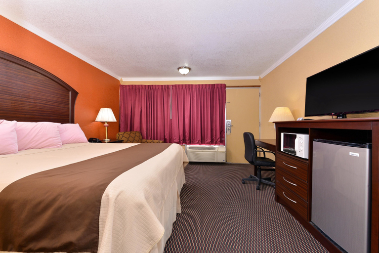 Bedroom 3, Americas Best Value Inn Schulenburg, Fayette