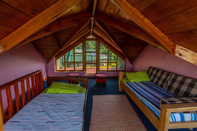 Bedroom 2, Lodge Bellavista, Bunyangabu