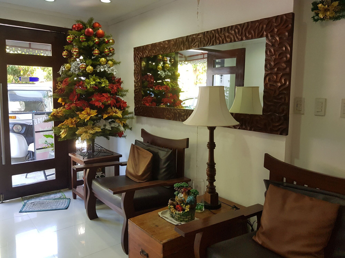 Others 4, Hotel Lola Natividad, Bantay