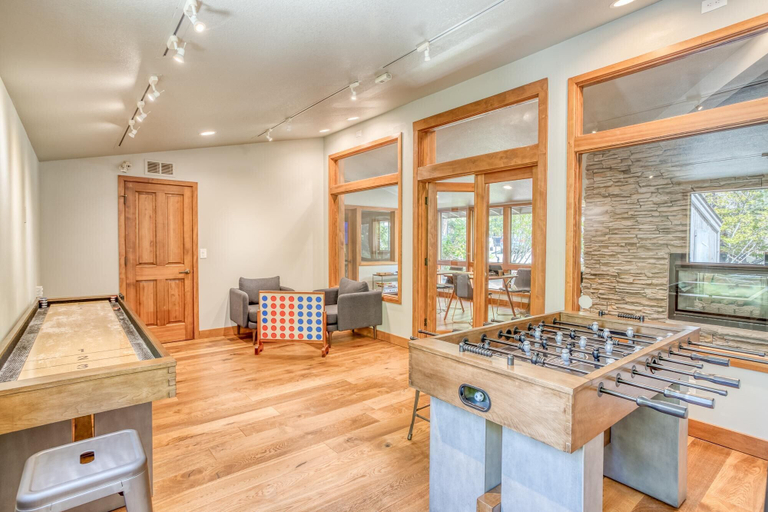 Others 5, Ski House 106 - Meredith Lodging, Deschutes