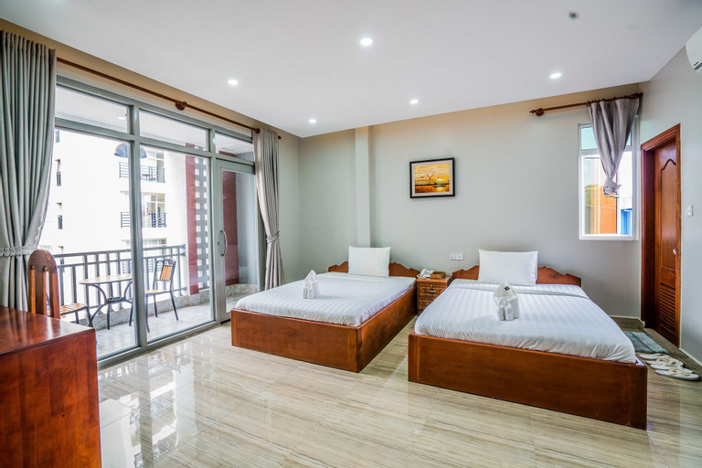 Bedroom 12