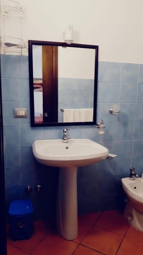 Bathroom, Ristorante B&B Posidonia, Salerno
