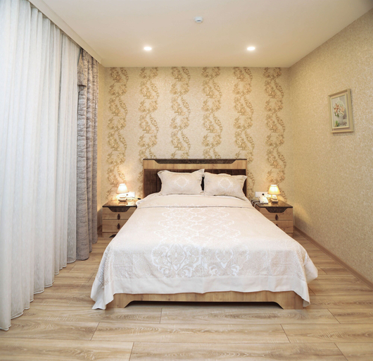 Bedroom 3, MidCity Hotel, Baku