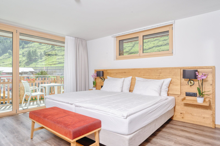 Bedroom 3, Naco Aparthotel by Arca Spa, Visp