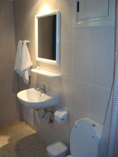 Bathroom 5, Pension Danaos, Thessaly