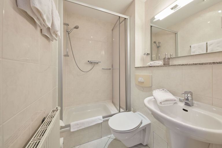 Bathroom 3, Hotel garni Sonnenhof, Meißen