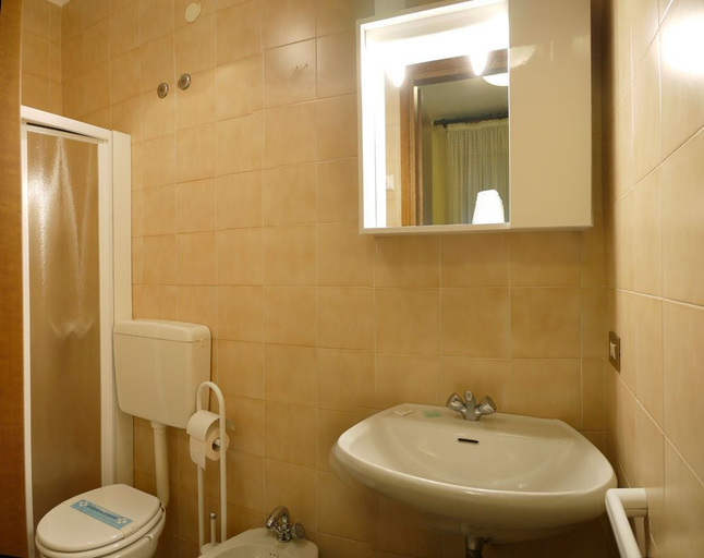 Bathroom 3, Hotel Agli Olmi, Treviso