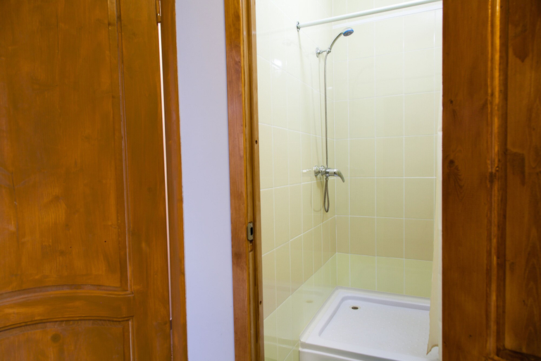 Bathroom 3, Zima Leto Apart Hotel, Sochi gorsovet