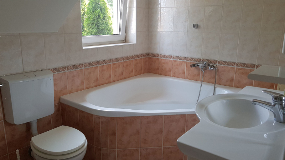 Bathroom 4, Aurora Premium Home, Győr