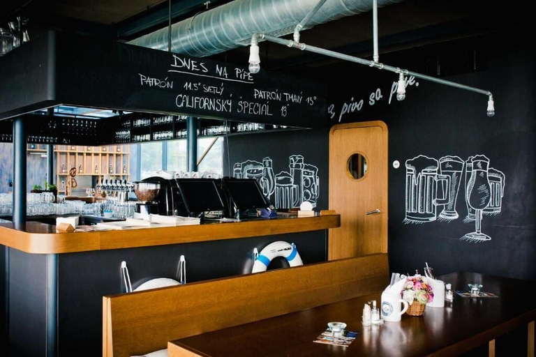 Food & Drinks 5, Botel Dunajský Pivovar, Bratislava