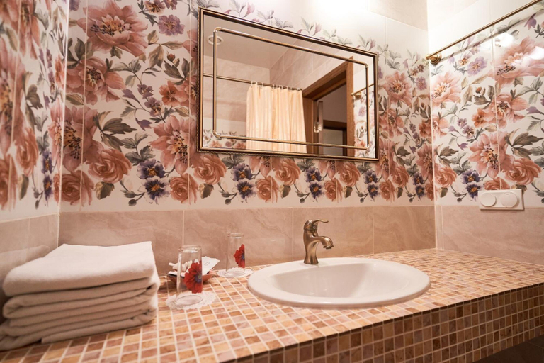 Bathroom 3, My Favorite Garden Hotel, Sankt-Peterburg gorsovet