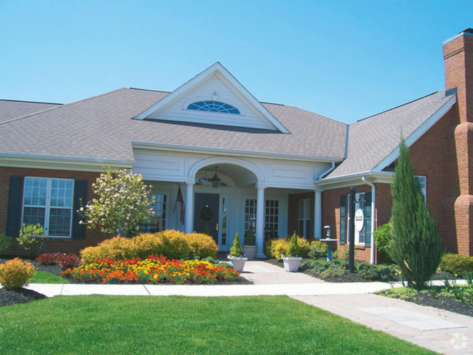 Exterior & Views 2, BridgeStreet at Pines at Tuttle Crossing, Franklin