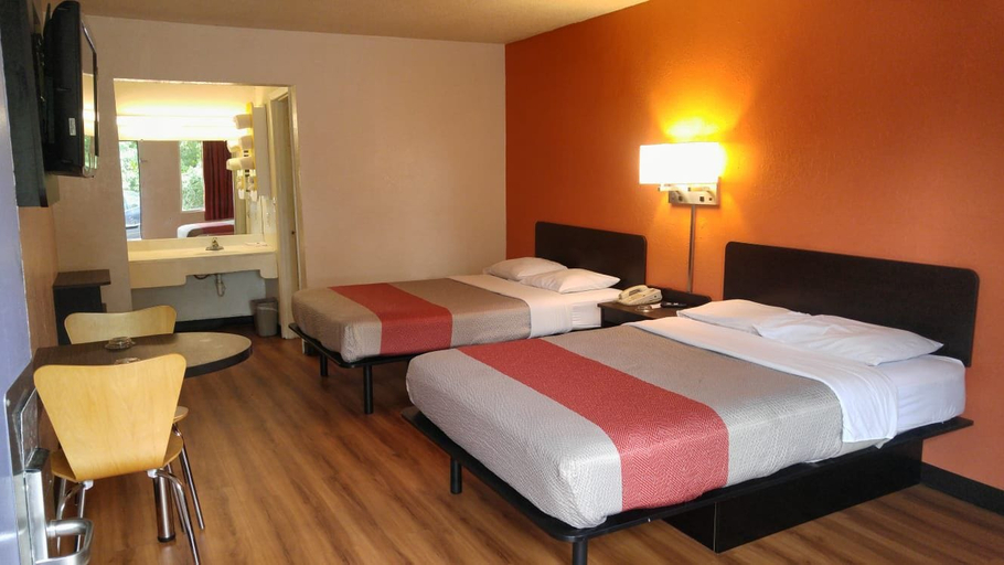 Bedroom 3, Stay 4 Less, Spotsylvania