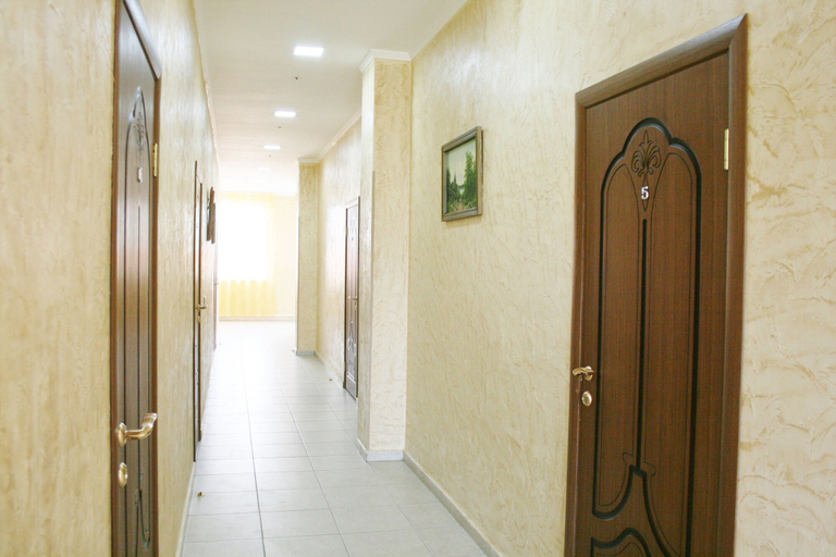 Others 5, Galla Hotel, Eastern