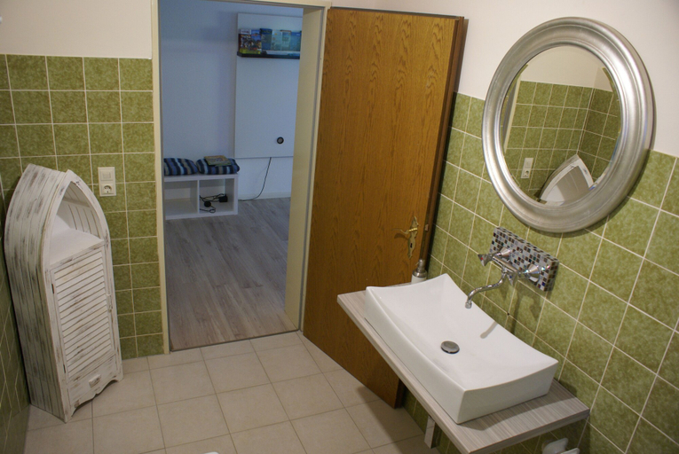 Bathroom, Oasis Apartment, Konstanz