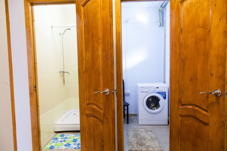 Bathroom 3, Zima Leto Apart Hotel, Sochi gorsovet