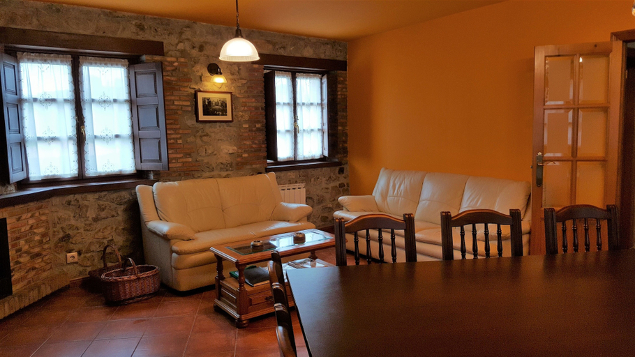 Others 5, Casa Pelayin, Asturias