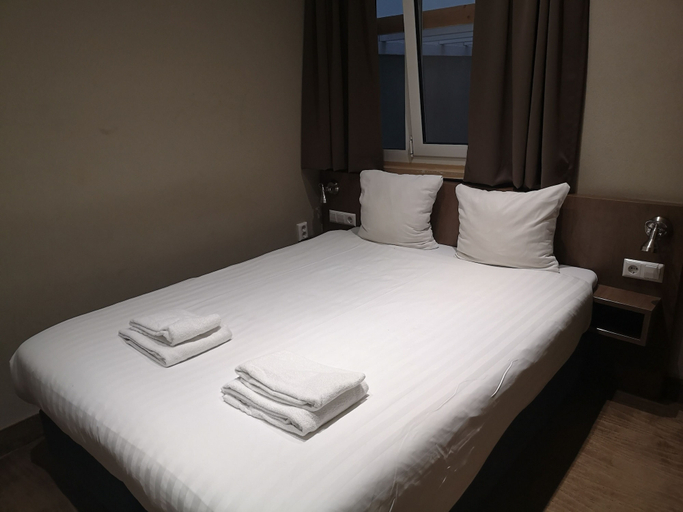 Bedroom 2, Aston City Hotel, Amsterdam