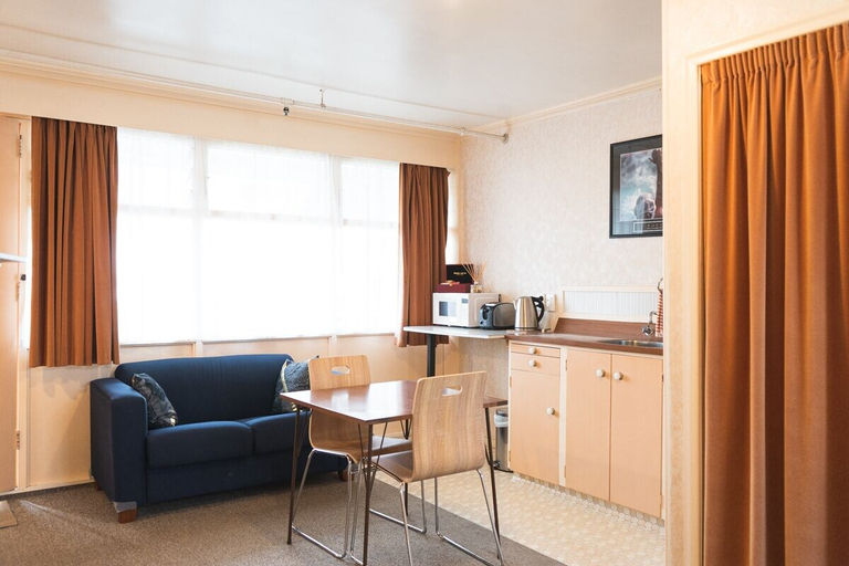 Others 4, Mayfair Court Motel, South Waikato