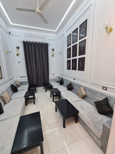 The Australian Hostel, 'Abdin