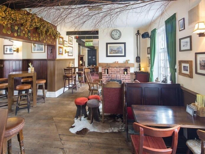 Food & Drinks 4, The Trusty Servant, Hampshire