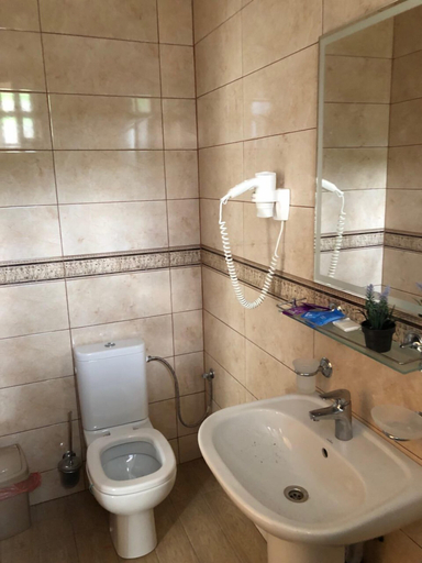 Bathroom 3, Aisha, Bilhorod-Dnistrovs'kyi
