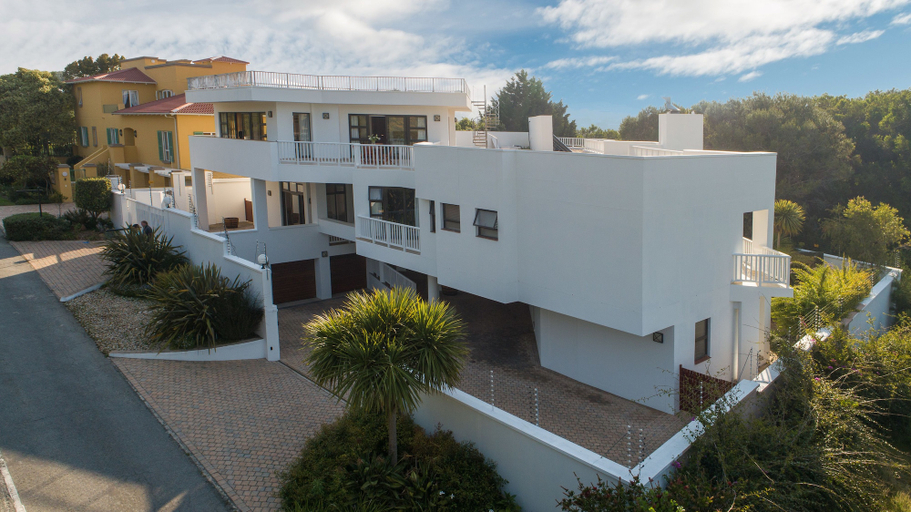 Exterior & Views 2, Limoni Luxury Suites, Eden