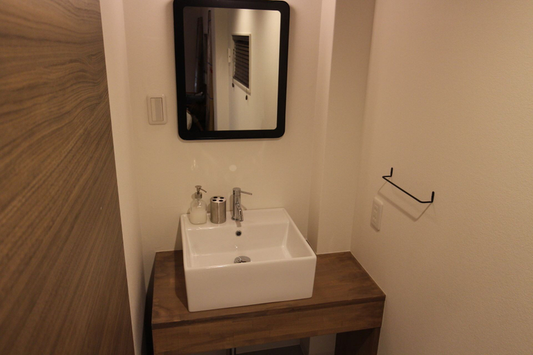 Bathroom, Neighbors Kaede, Osaka