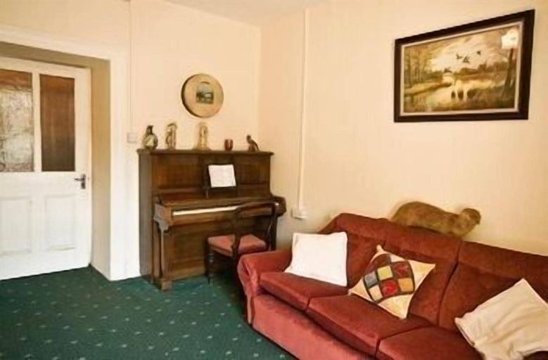 Others 5, Castlehouse B&B