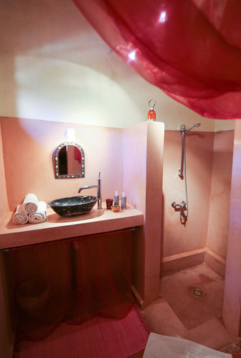Bathroom 5, Dar Sofar, Zagora
