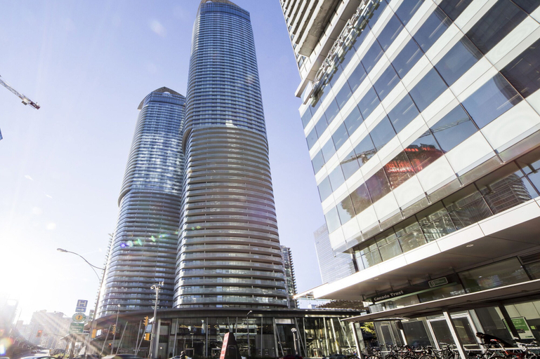 Exterior & Views 2, Velvet Stays – Financial District, Toronto