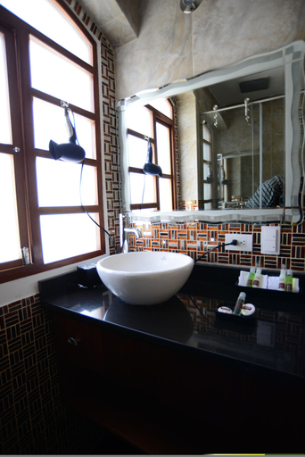 Bathroom 3, Marquiz Hotel Boutique, Quito