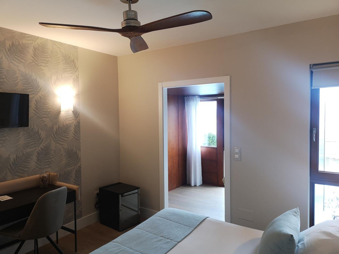 Bedroom 4, Hotel Herbeira, A Coruña