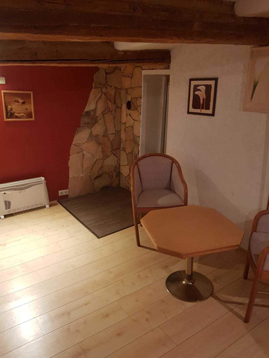 Others 5, Wohnen im kleinen Fachwerk, Harz