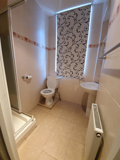 Bathroom 3, Studio Apartment in South Kensington 12, London