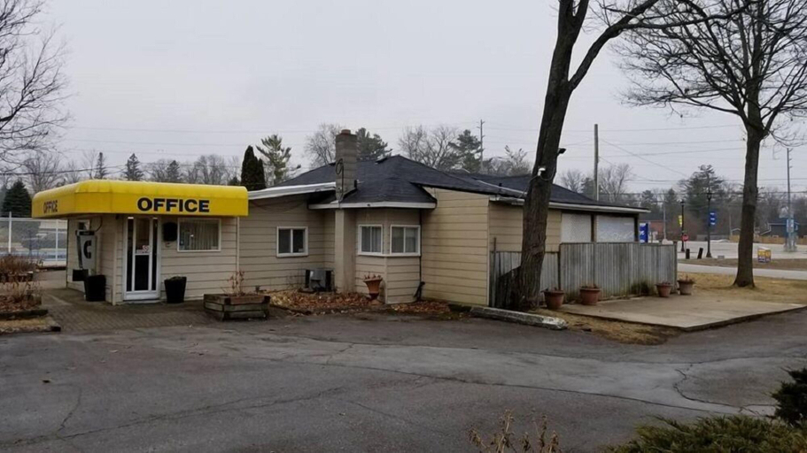Exterior & Views 2, Wasaga Beach Inn And Cottages, Lake Hurron