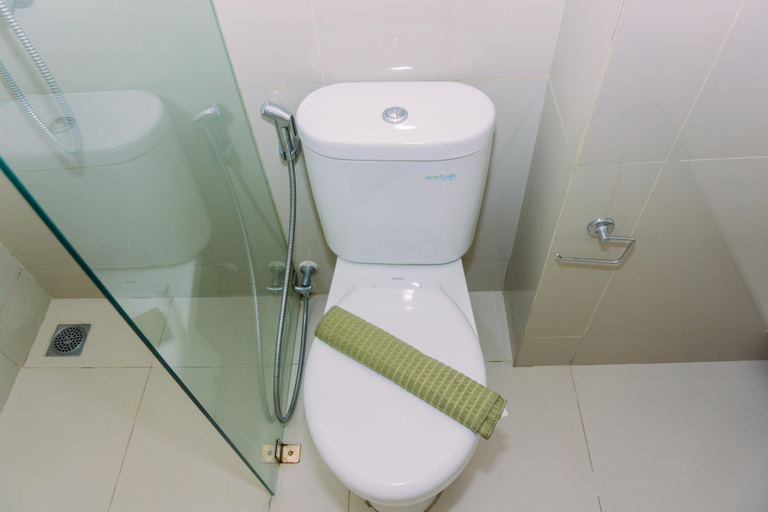 Bathroom 5, Cozy Living Studio Apartment Tree Park City BSD By Travelio, Tangerang Selatan