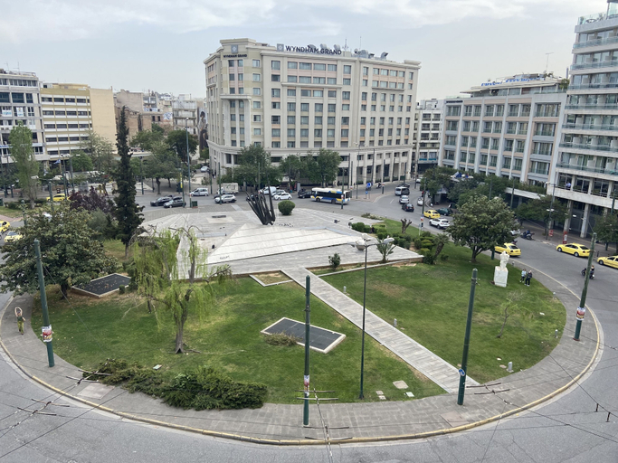 Others 5, Connect Suites, Attica