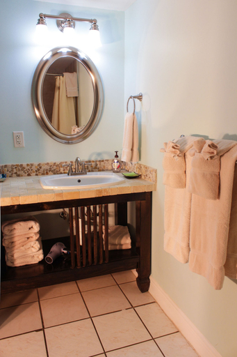 Bathroom 5, Beach Place Guesthouses, Brevard