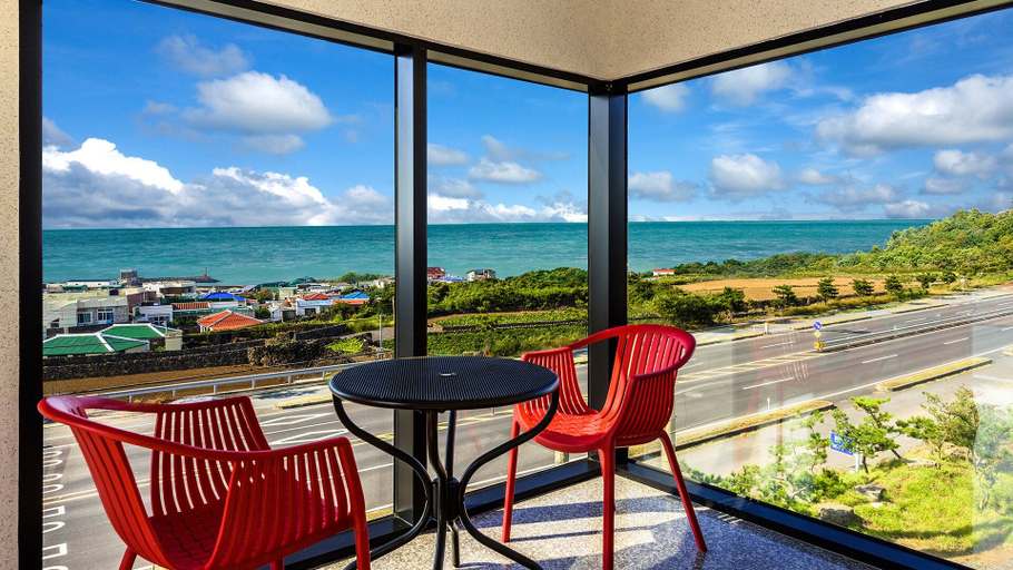 Others 4, Le Mabin Pension, Jeju