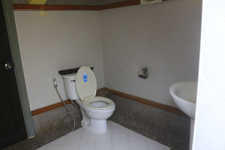 Bathroom 4, SaimoonburyResort, Chai Prakarn