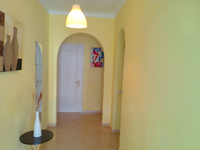 Others, Hostal Lleida, Tarragona