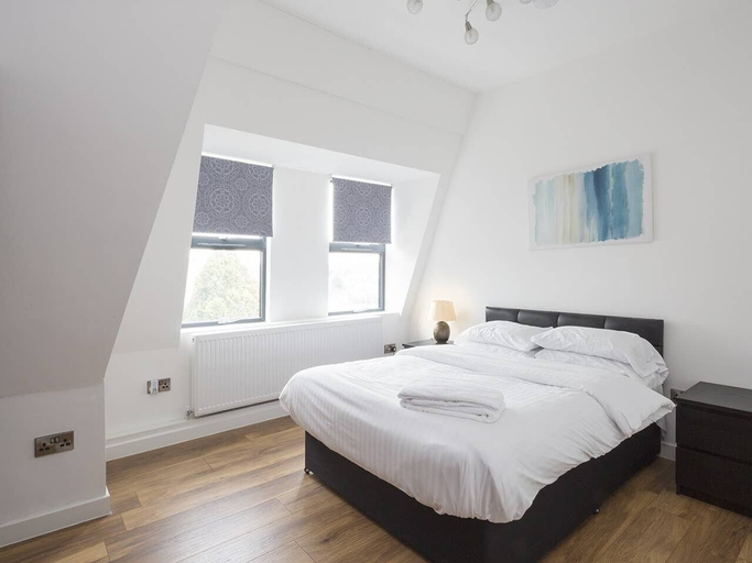 Bedroom 2, Manhattan Heights 3, Kent