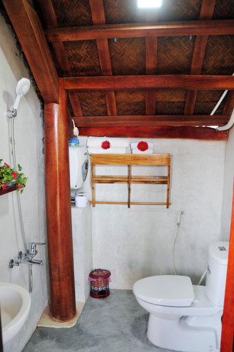 Bathroom 5, Seaside An Bang Homestay, Da Nang
