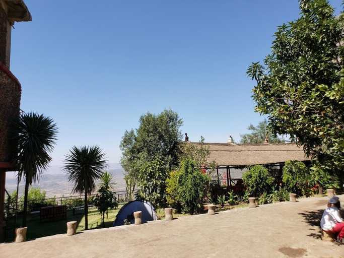 Exterior & Views 2, Top Twelve Hotel, Semen Wello