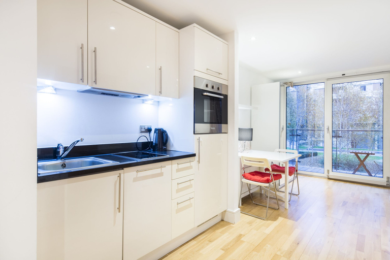 Others 5, Modern Apt. in the Heart of Docklands, London