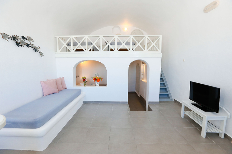 Bedroom 4, Ilioperato Hotel, South Aegean