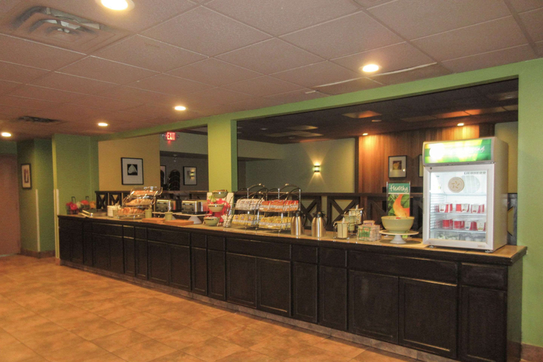 Food & Drinks 4, Quality Inn & Suites Richfield, Summit