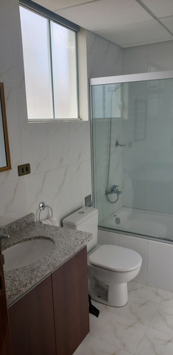 Bathroom, Portal Rent Apart 12, Cercado