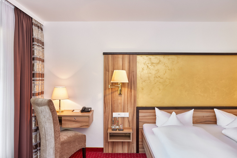 Bedroom 3, Königshof Hotel Resort- Partner von Oberstaufen PLUS und PLUS GOLF, Oberallgäu